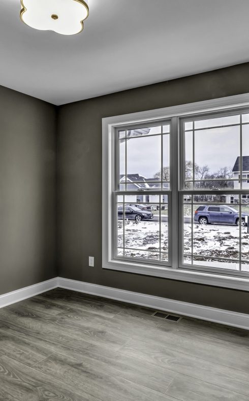 62840330077e66e1a1e089d4_Concord-Den-Office