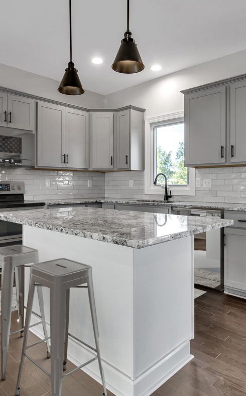 6596dbae0e307a2d938c0526_kitchen