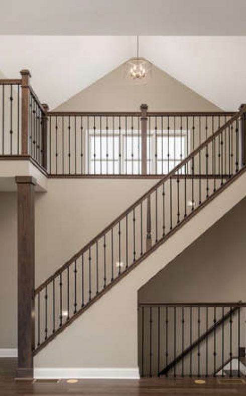 66d1f5c4b38d3ad749d4c6bf_5667CreekwoodCtEEast-small-011-012-Staircase-666x445-72dpi