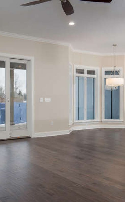 66d1f612f92c5b31cd959b5c_5643CreekwoodCtEEast-small-006-006-LivingRoom-666x445-72dpi