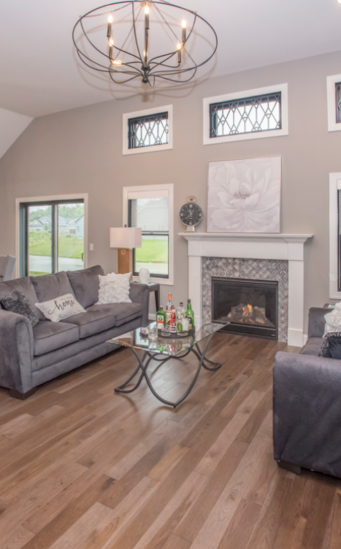 66e825c552157af81a9bdc89_Bari - Great Room 2